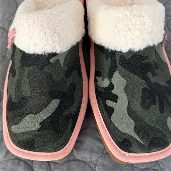 Ariat Jackie Square Toe Slippers - Picture 8 of 8